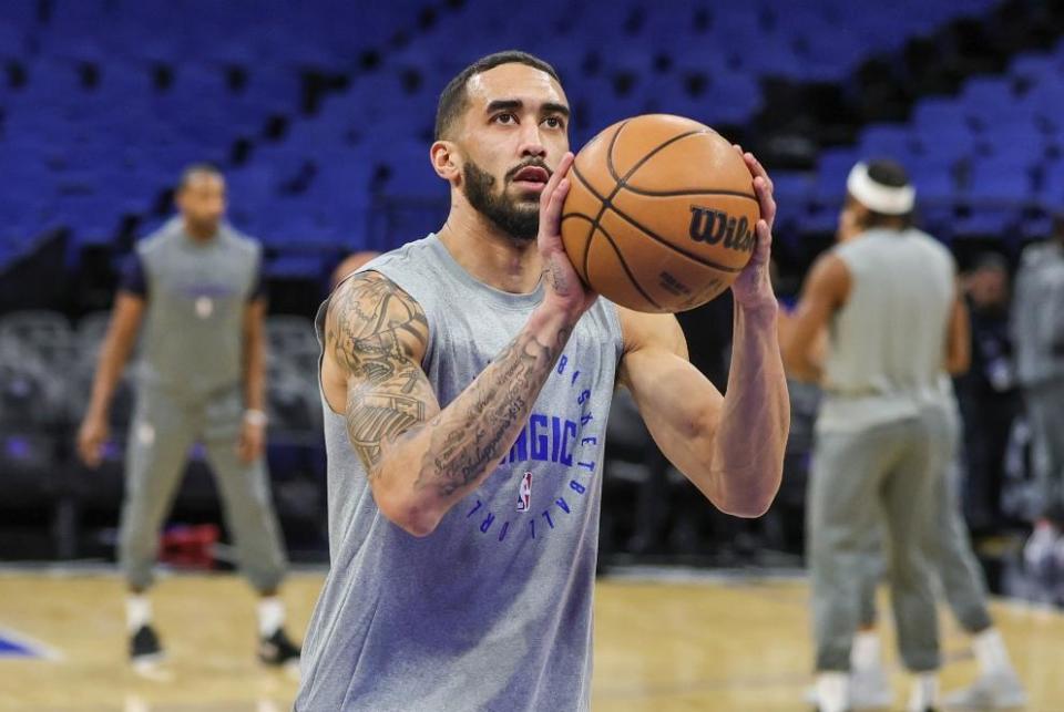 在上个赛季, 了签约, 直都想再找