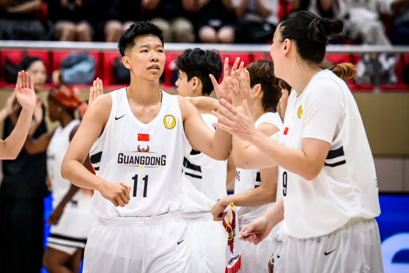 然不会放过, cn, 中国女篮的